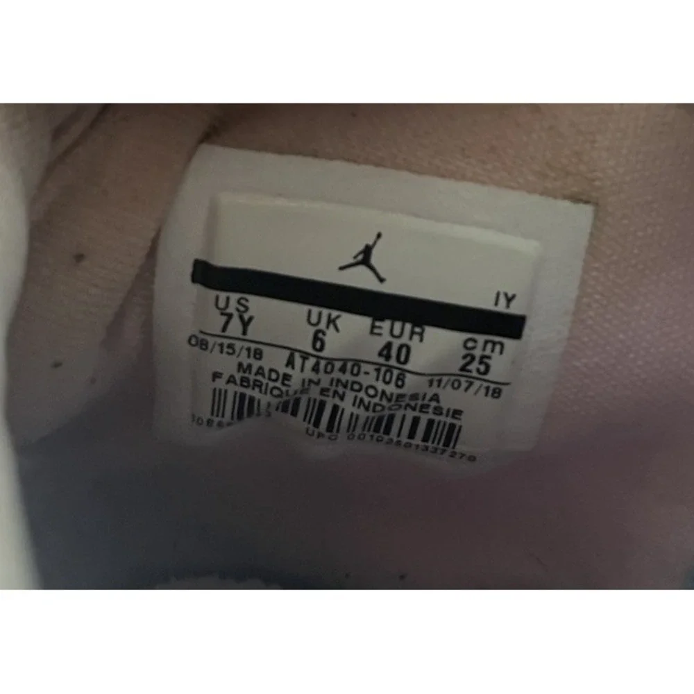 Air Jordan 312 Pink Foam Legacy Nike AT4040-106 Shoes Size 7Y Women's 8.5